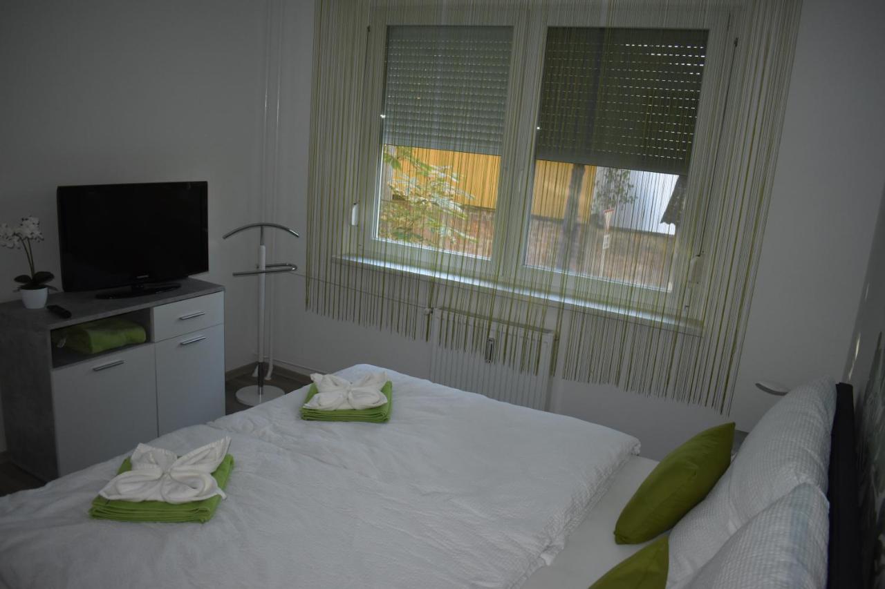 Frezia Apartman Mako Exterior photo